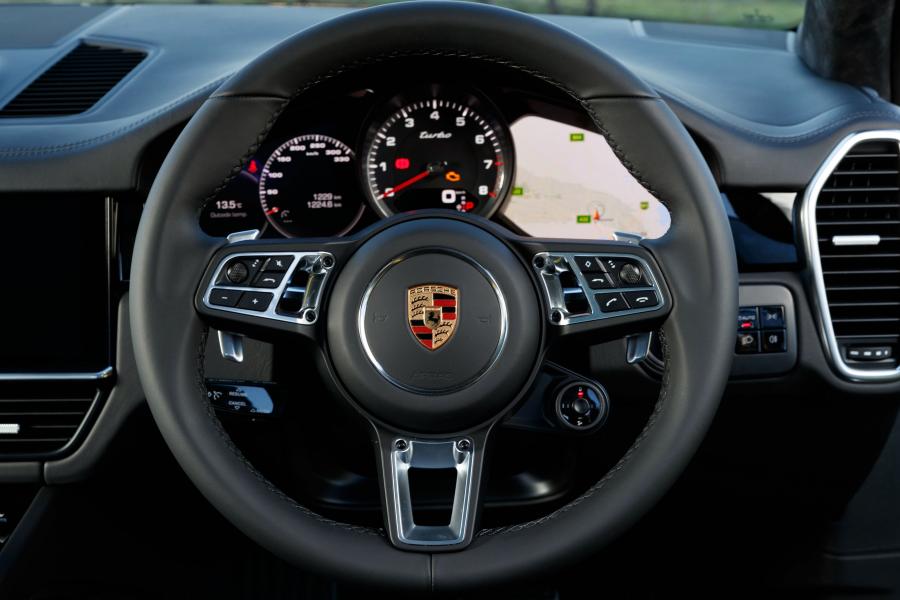 Панель приборов Porsche Cayenne Turbo (PO536) 2018 года  (AU) (фото 2 из 28)